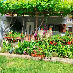  Ferienhaus Pavao 1402