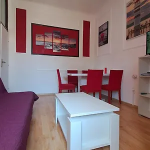 Apartamento Red Blue With Private Parking And Gray Blue, Pula